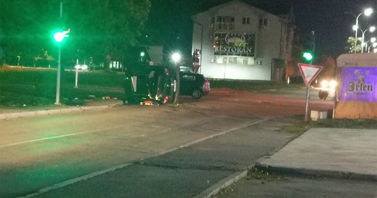 Udes u Ugljeviku: Četvoro povrijeđenih, vozilo zavr&scaron;ilo na boku